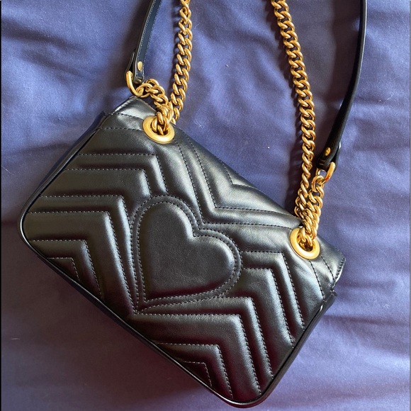 (SOLD TO A LOVELY BUYER) GG Marmont matelassé mini - Picture 6 of 10